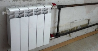 Установка биметаллических радиаторов отопления в квартире в Великом Новгороде - от 2104 руб.